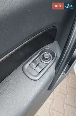 Минивэн Renault Kangoo 2012 в 