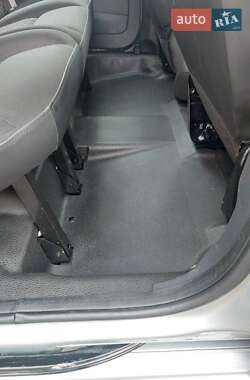 Минивэн Renault Kangoo 2012 в 