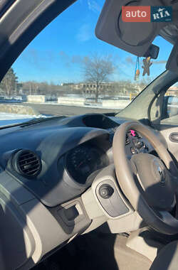 Минивэн Renault Kangoo 2010 в Сарнах