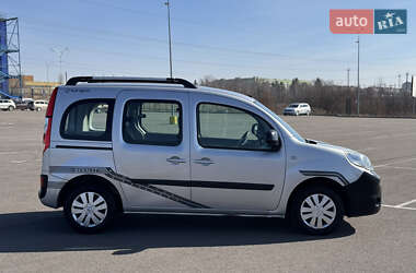 Минивэн Renault Kangoo 2015 в Ровно