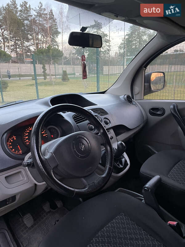Минивэн Renault Kangoo 2009 в Александрие фото 10 Минивэн Renault Kangoo 2009 в Александрие