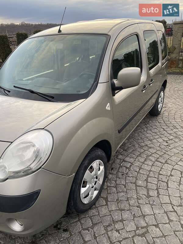 Мінівен Renault Kangoo 2010 в Львові