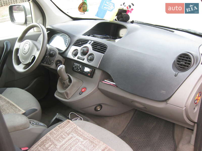 Минивэн Renault Kangoo 2011 в Звенигородке
