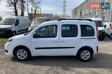 Минивэн Renault Kangoo 2016 в 