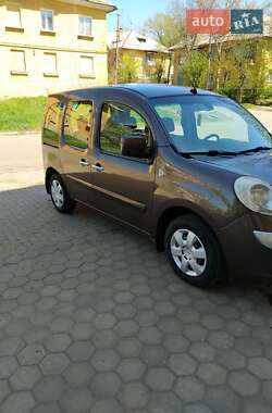 Минивэн Renault Kangoo 2012 в 