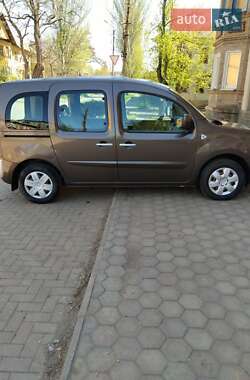 Минивэн Renault Kangoo 2012 в 