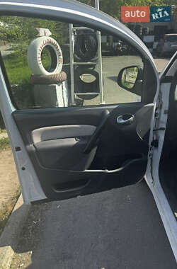 Мінівен Renault Kangoo 2013 в 