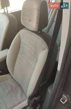 Минивэн Renault Kangoo 2012 в 