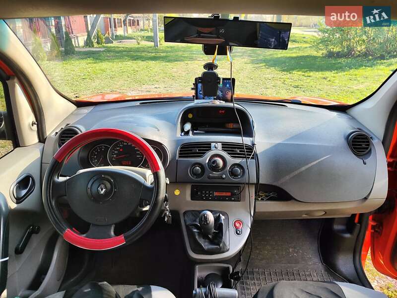 Мінівен Renault Kangoo 2009 в Лубнах
