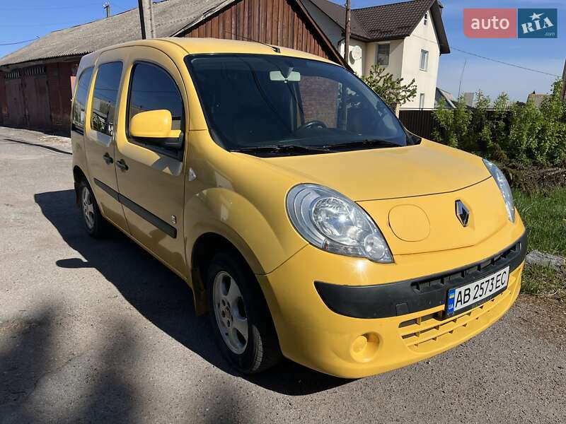 Грузовой фургон Renault Kangoo 2013 в 
