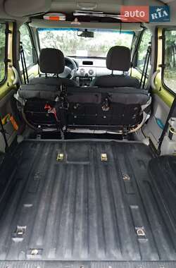 Минивэн Renault Kangoo 2006 в 
