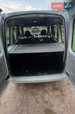 Мінівен Renault Kangoo 2005 в 