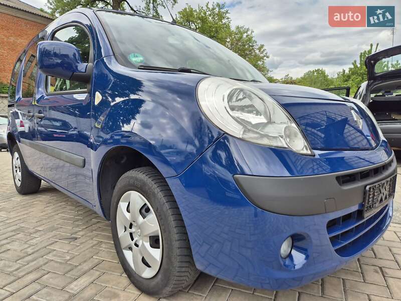 Мінівен Renault Kangoo 2010 в 