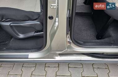 Минивэн Renault Kangoo 2011 в 