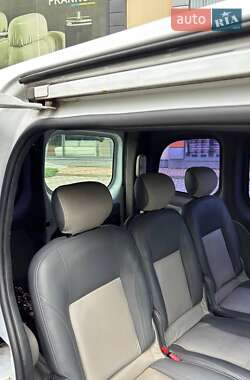 Минивэн Renault Kangoo 2009 в 