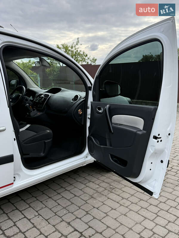 Мінівен Renault Kangoo 2015 в Києві