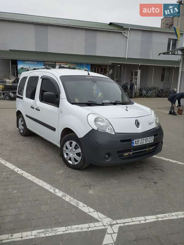 Минивэн Renault Kangoo 2011 в 
