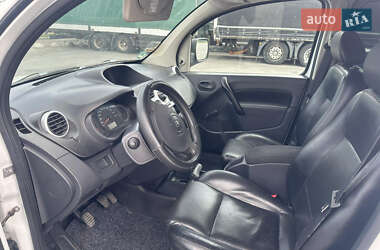 Минивэн Renault Kangoo 2011 в 