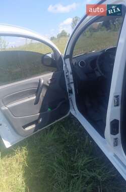 Грузопассажирский фургон Renault Kangoo 2015 в 