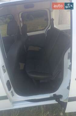 Грузопассажирский фургон Renault Kangoo 2015 в 