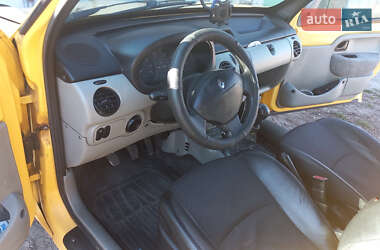 Минивэн Renault Kangoo 2005 в 
