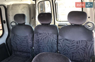 Минивэн Renault Kangoo 2001 в 