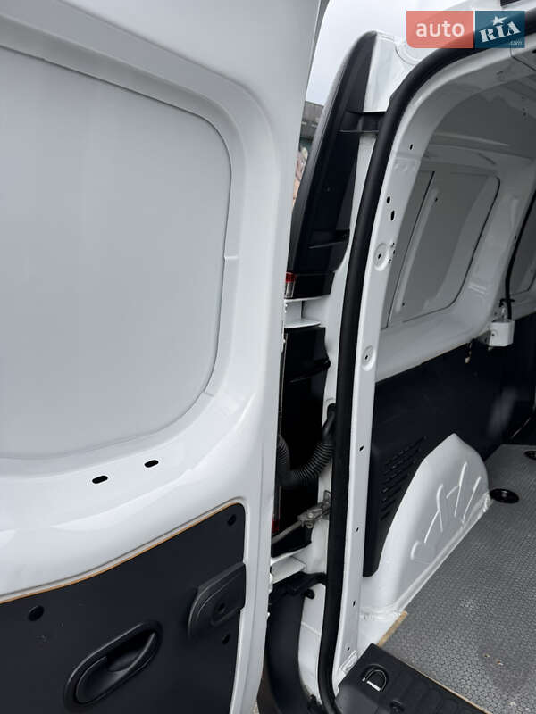 Грузовой фургон Renault Kangoo 2020 в Луцке