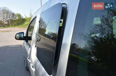 Минивэн Renault Kangoo 2015 в 