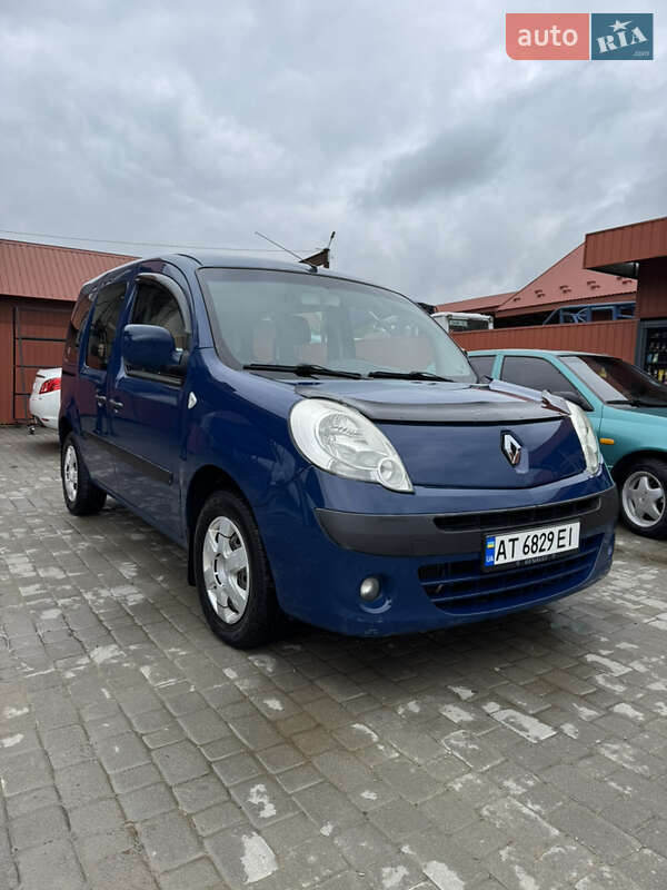 Минивэн Renault Kangoo 2010 в 