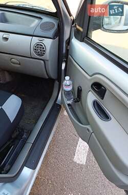 Минивэн Renault Kangoo 2006 в 