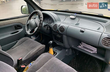Минивэн Renault Kangoo 2000 в 