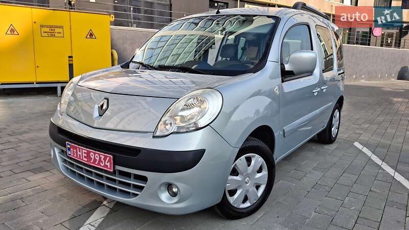 Минивэн Renault Kangoo 2012 в 