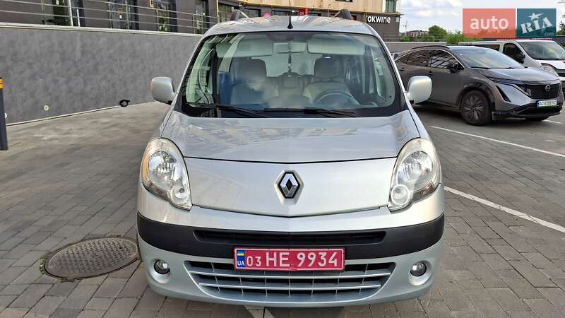 Минивэн Renault Kangoo 2012 в Луцке