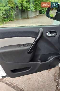 Минивэн Renault Kangoo 2014 в 