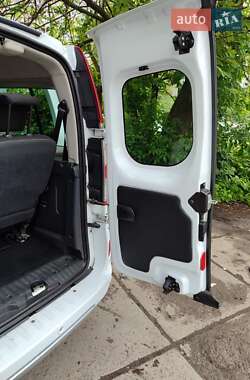 Минивэн Renault Kangoo 2014 в 