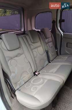 Минивэн Renault Kangoo 2008 в 