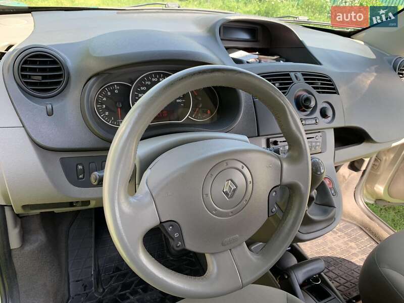 Минивэн Renault Kangoo 2010 в Пирятине