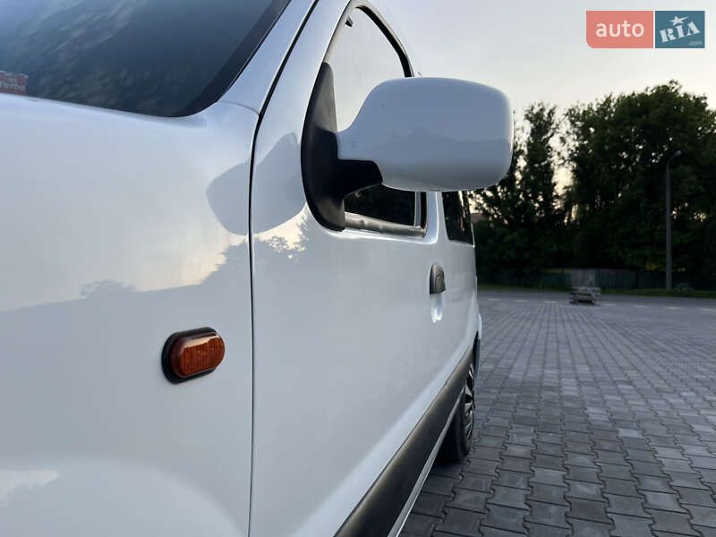 Минивэн Renault Kangoo 2003 в Каменец-Подольском фото 34 Минивэн Renault Kangoo 2003 в Каменец-Подольском