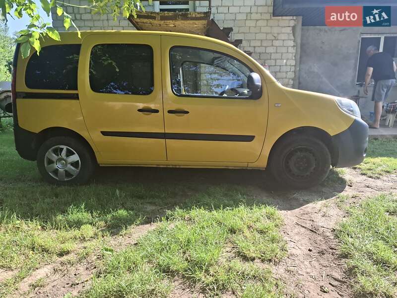 Минивэн Renault Kangoo 2015 в Ужгороде