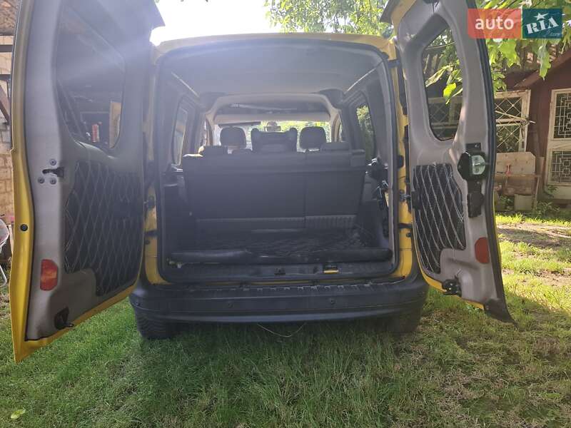 Минивэн Renault Kangoo 2015 в Ужгороде