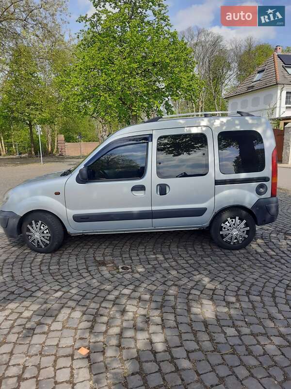 Минивэн Renault Kangoo 2004 в Харькове