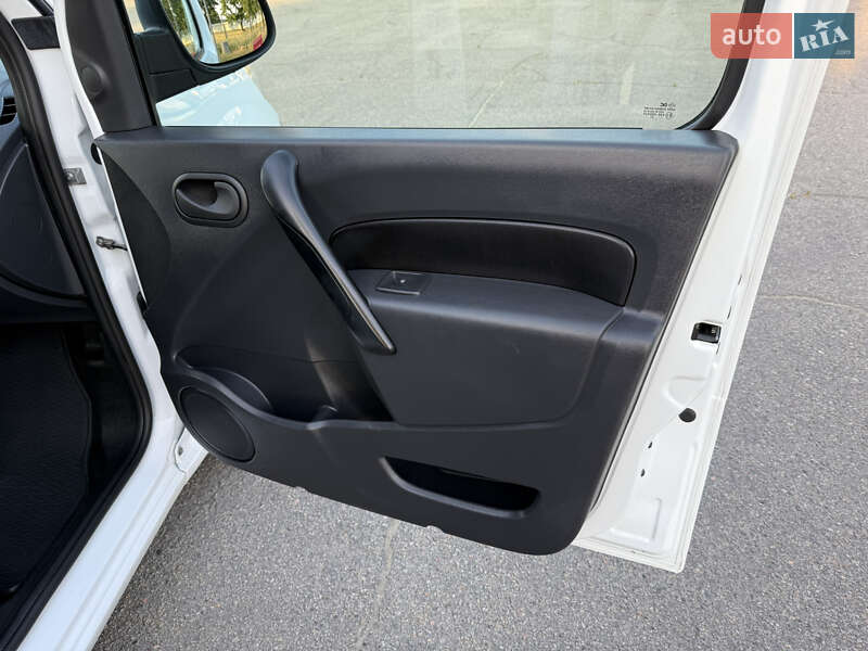 Вантажний фургон Renault Kangoo 2021 в Дніпрі