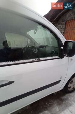 Минивэн Renault Kangoo 2012 в 