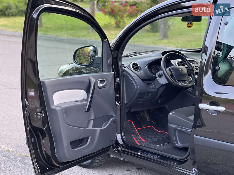 Мінівен Renault Kangoo 2015 в Умані