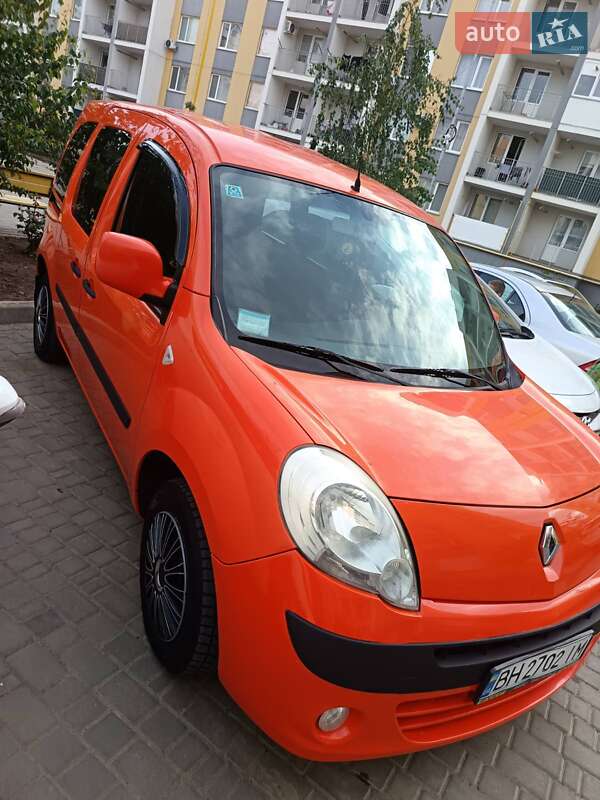 Минивэн Renault Kangoo 2009 в 