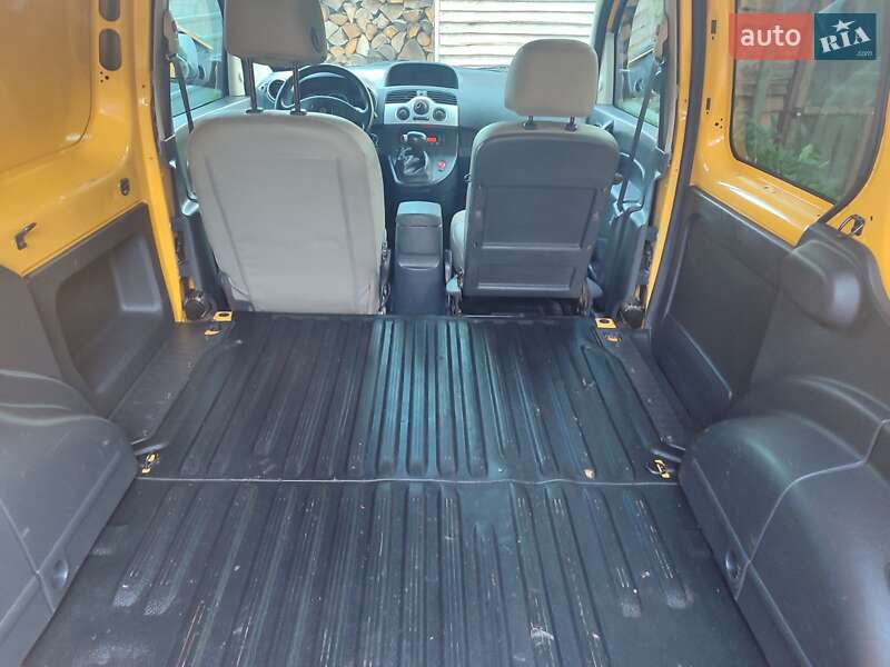 Вантажопасажирський фургон Renault Kangoo 2012 в Гадячі