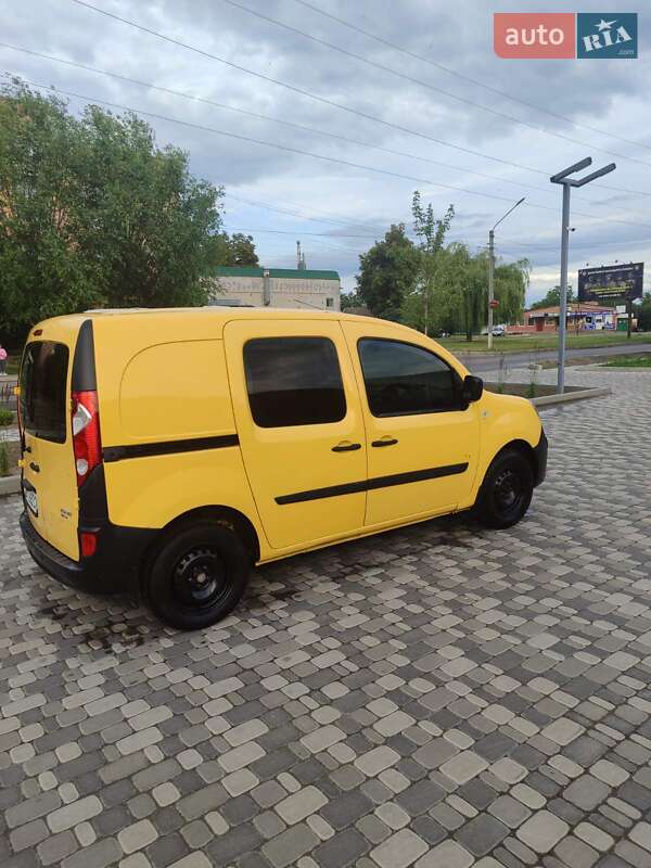 Вантажопасажирський фургон Renault Kangoo 2012 в Гадячі