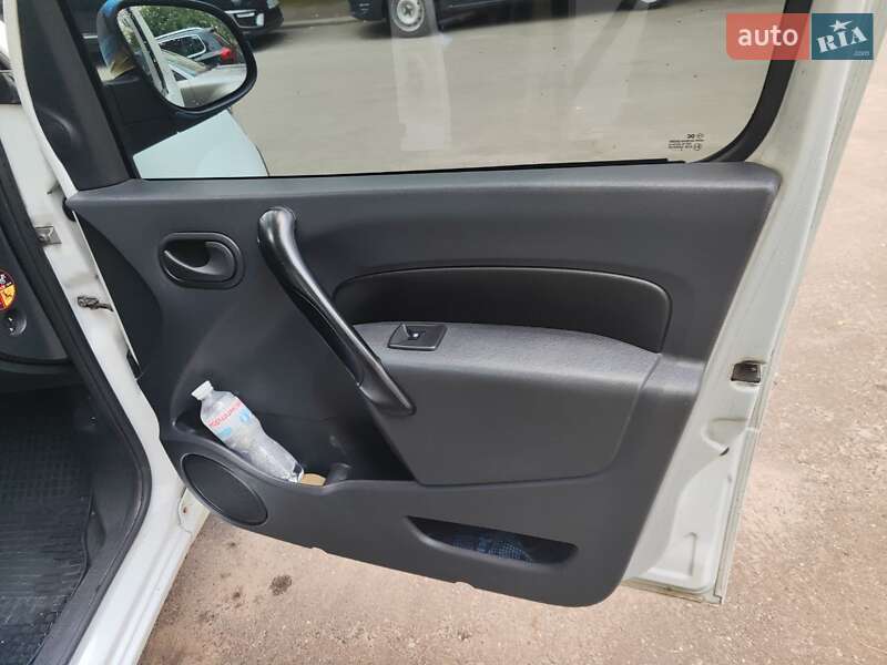 Вантажний фургон Renault Kangoo 2015 в Києві