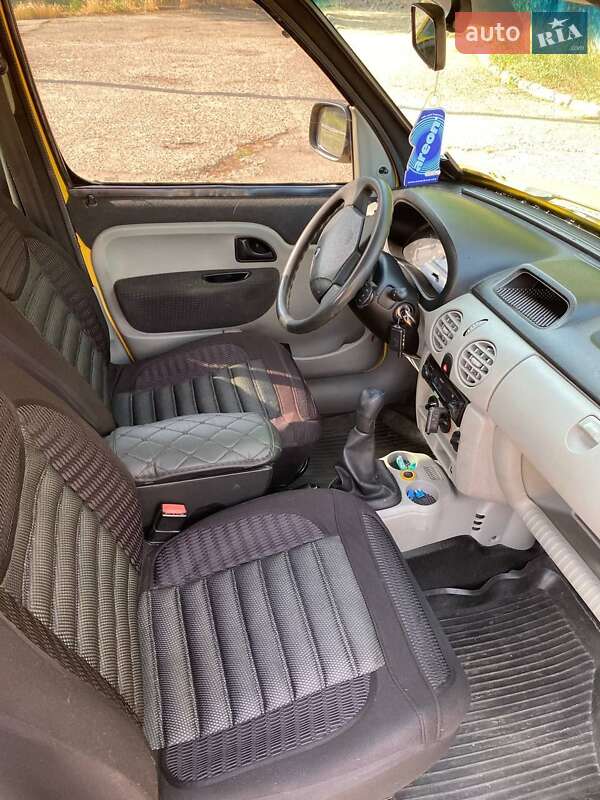 Минивэн Renault Kangoo 2006 в Марганце