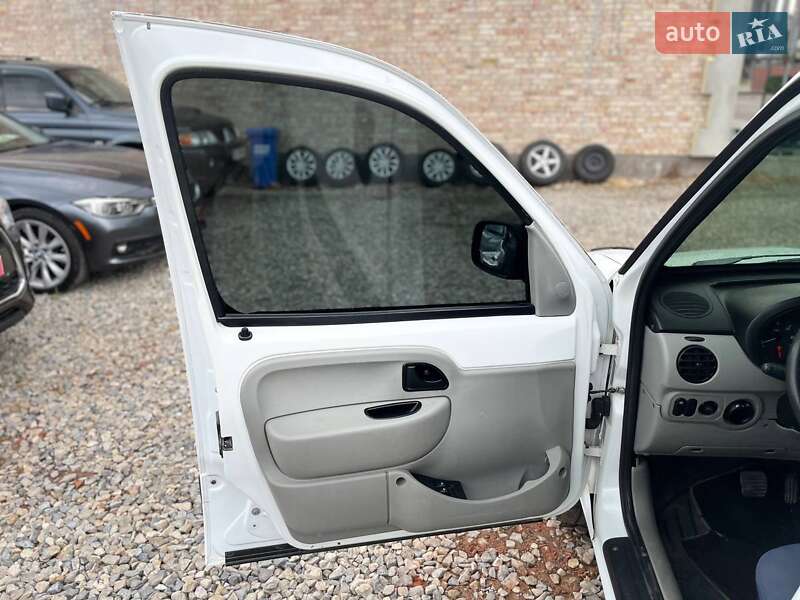 Минивэн Renault Kangoo 2004 в Коломые
